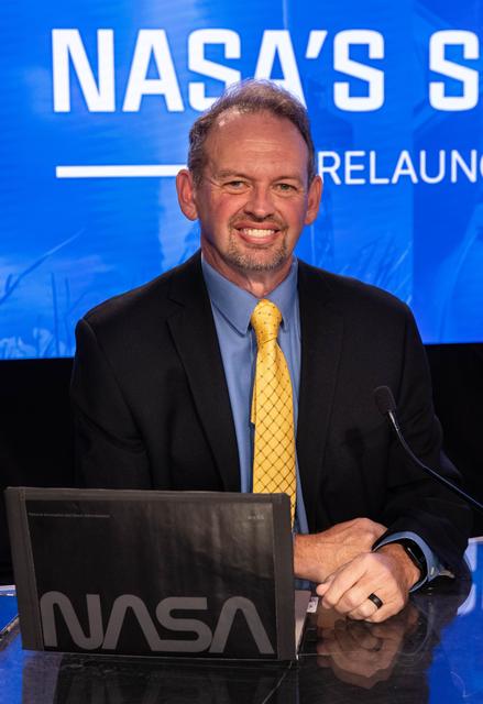 NASA image: CCP SpaceX Crew-12 Prelaunch News Briefing