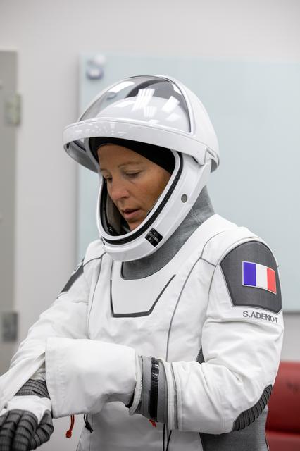 NASA image: NASA's SpaceX Crew-12 - Suit-Up in ACQ