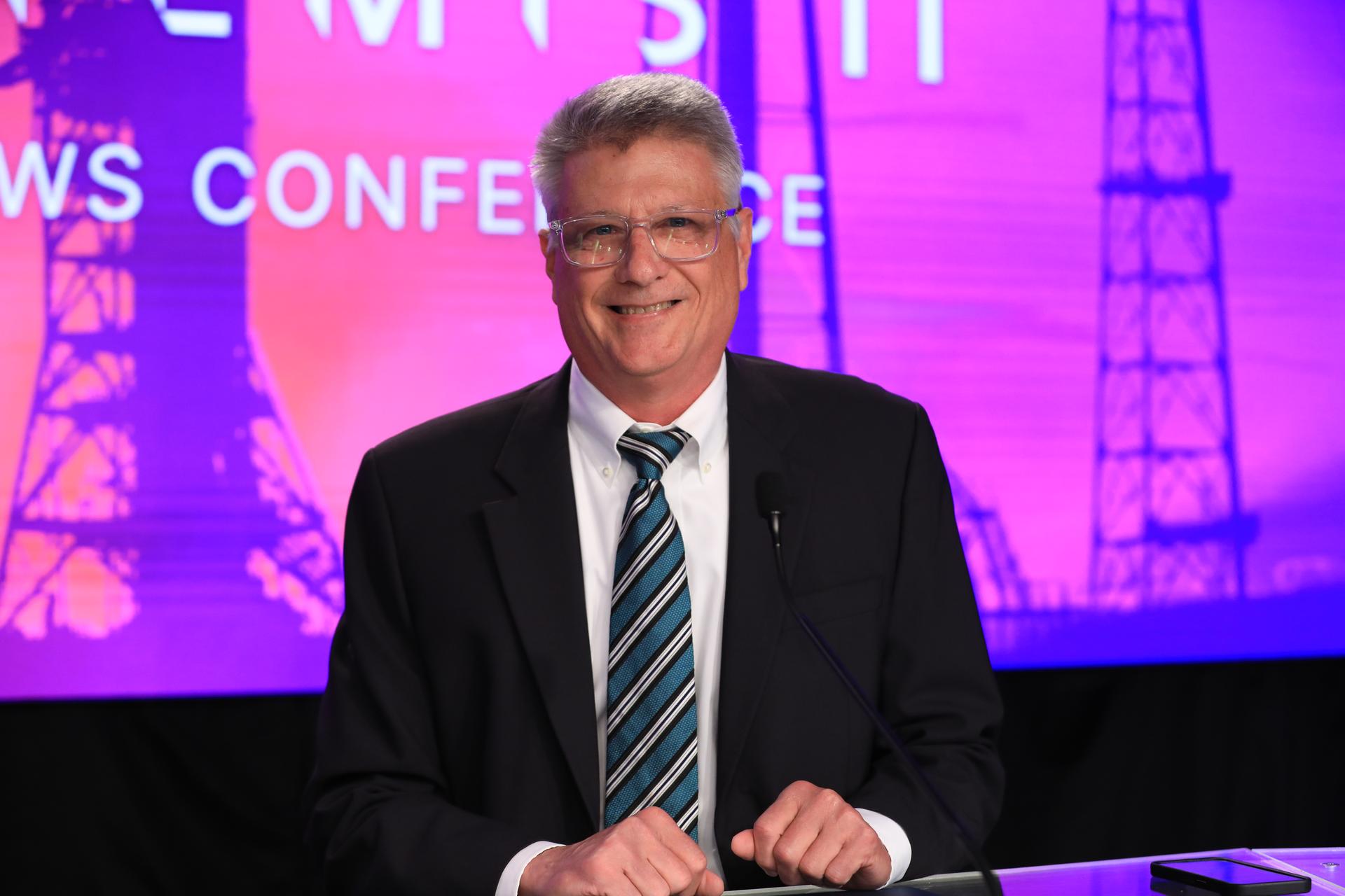 Chris Cianciola, deputy manager, NASA’s SLS (Space Launch System) Program, participates in a news conference on Sunday, March 29, 2026, to discuss the upcoming Artemis II test flight at NASA’s Kennedy Space Center in Florida. The Artemis II mission will take Artemis II Commander Reid Wiseman, Pilot Victor Glover, and Mission Specialist Christina Koch from NASA, and Mission Specialist Jeremy Hansen from the CSA (Canadian Space Agency) on a 10-day journey around the Moon and back aboard NASA’s SLS (Space Launch System) rocket and Orion spacecraft from Launch Complex 39B no earlier than 6:24 p.m. EDT on Wednesday, April 1. 