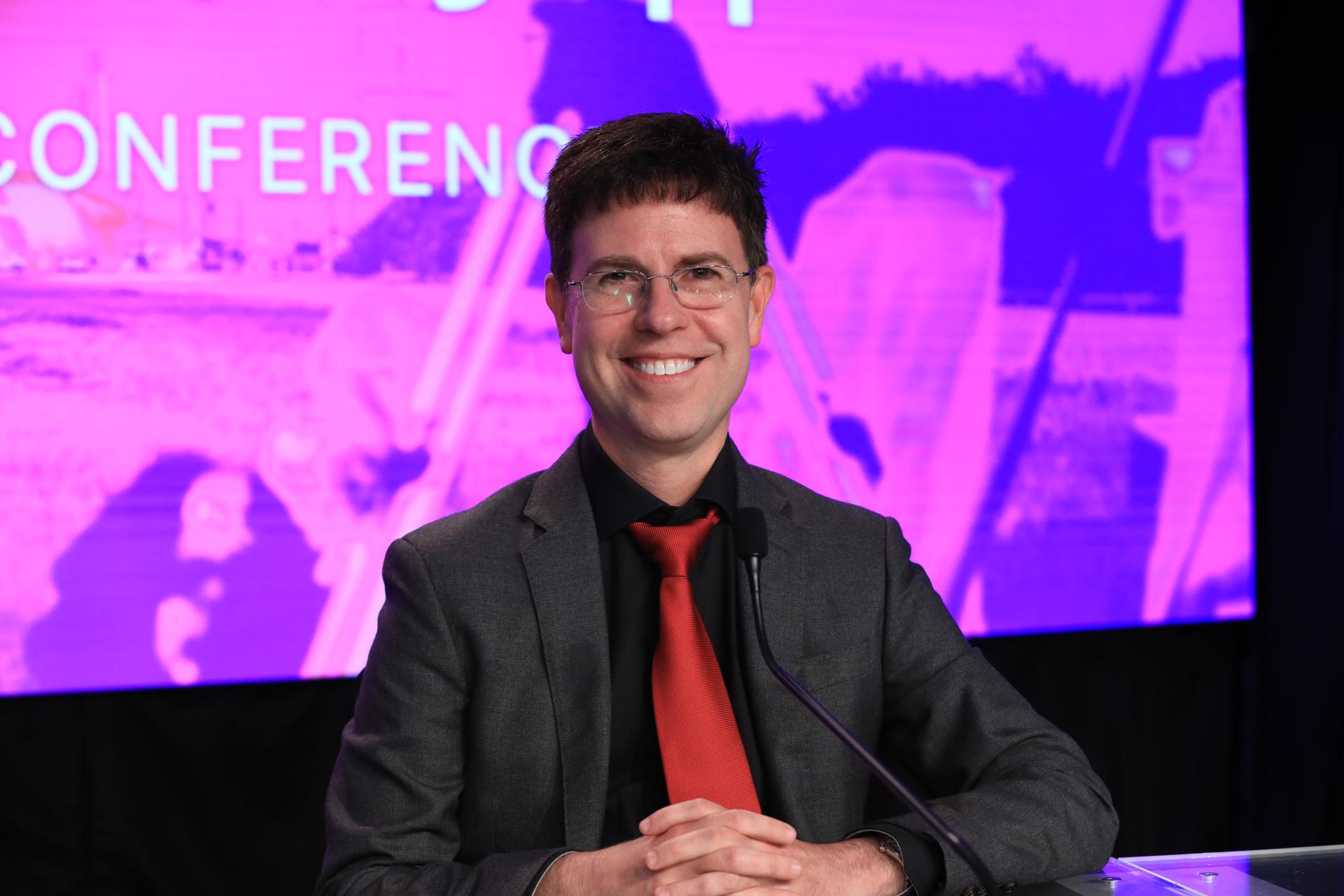 Mark Burger, launch weather officer, 45th Weather Squadron, U.S. Space Force, participates in a news conference on Tuesday, March 31, 2026, to discuss the upcoming Artemis II test flight at NASA’s Kennedy Space Center in Florida. The Artemis II mission will take Artemis II Commander Reid Wiseman, Pilot Victor Glover, and Mission Specialist Christina Koch from NASA, and Mission Specialist Jeremy Hansen from the CSA (Canadian Space Agency) on a 10-day journey around the Moon and back aboard NASA’s SLS (Space Launch System) rocket and Orion spacecraft from Launch Complex 39B no earlier than 6:24 p.m. EDT on Wednesday, April 1. 