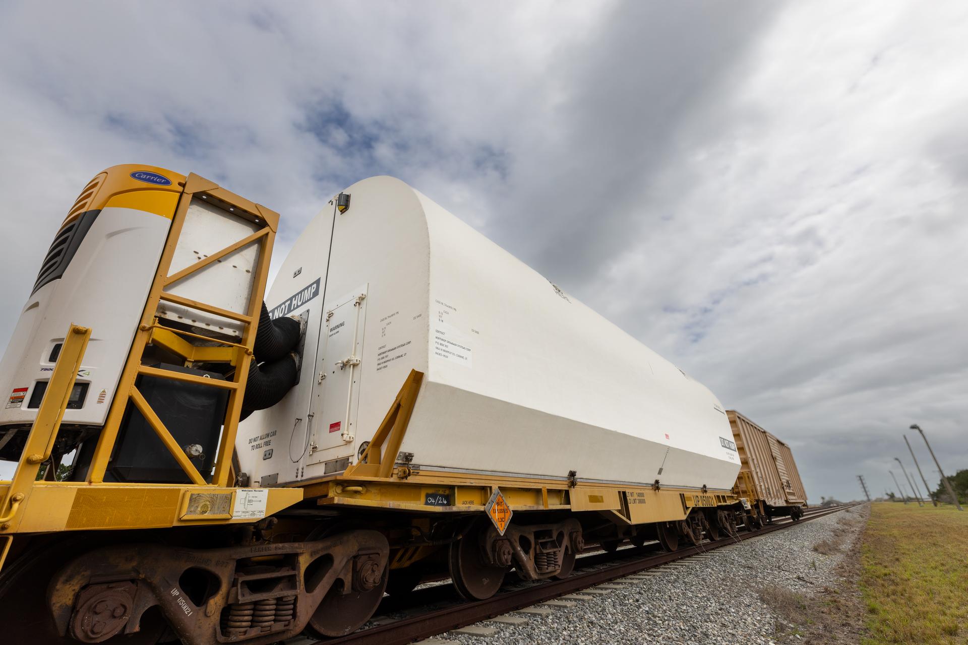 The solid rocket booster aft skirt segments for NASA’s Artemis III SLS (Space Launch System) rocket arrive at a rail yard near the agency’s Kennedy Space Center in Florida on Wednesday, April 8, 2026. Comprising the bottom of the rocket’s twin, five-segment solid rocket boosters, the aft skirt segments traveled by train in specialized transporters to the Florida spaceport and will be transferred from the rail yard to NASA Kennedy’s Rotation, Processing and Surge Facility for processing. The Artemis III mission will launch crew in the Orion spacecraft on top of the SLS rocket to test rendezvous and docking capabilities between Orion and commercial spacecraft needed to land astronauts on the Moon. 