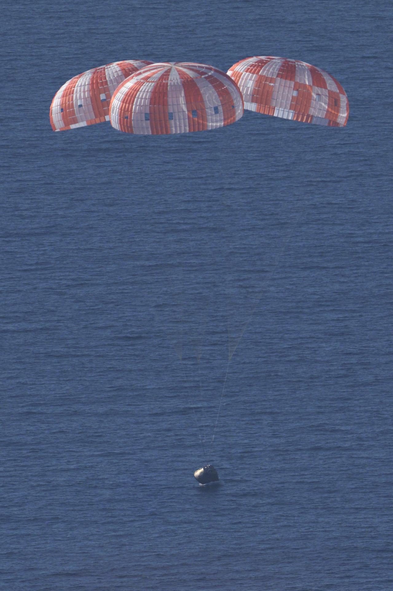 NASA's Orion spacecraft carrying Artemis II Commander Reid Wiseman, Pilot Victor Glover, and Mission Specialist Christina Koch from NASA, along with Mission Specialist Jeremy Hansen from the CSA (Canadian Space Agency), splashes down in the Pacific Ocean near San Diego, California, at 5:07 p.m. PDT, (8:07 p.m. EDT) on Friday, April 10, 2026. The Artemis II test flight launched on Wednesday, April 1, from NASA’s Kennedy Space Center in Florida to begin its 10-day journey around the Moon for scientific discovery, economic benefits, and to build on our foundation for the first crewed missions to Mars. NASA’s Landing and Recovery team and the U.S. military are coordinating efforts to extract the Artemis II crew from the Orion spacecraft.
