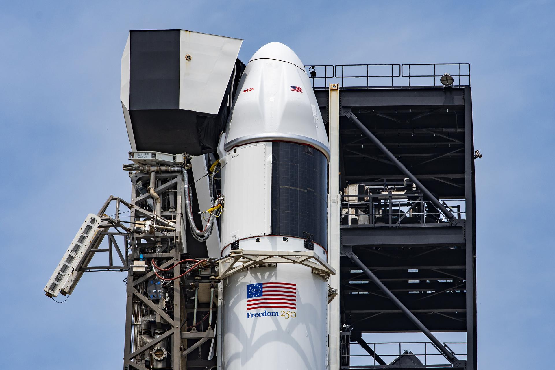 NASA's SpaceX CRS-34 Vertical at SLC-40