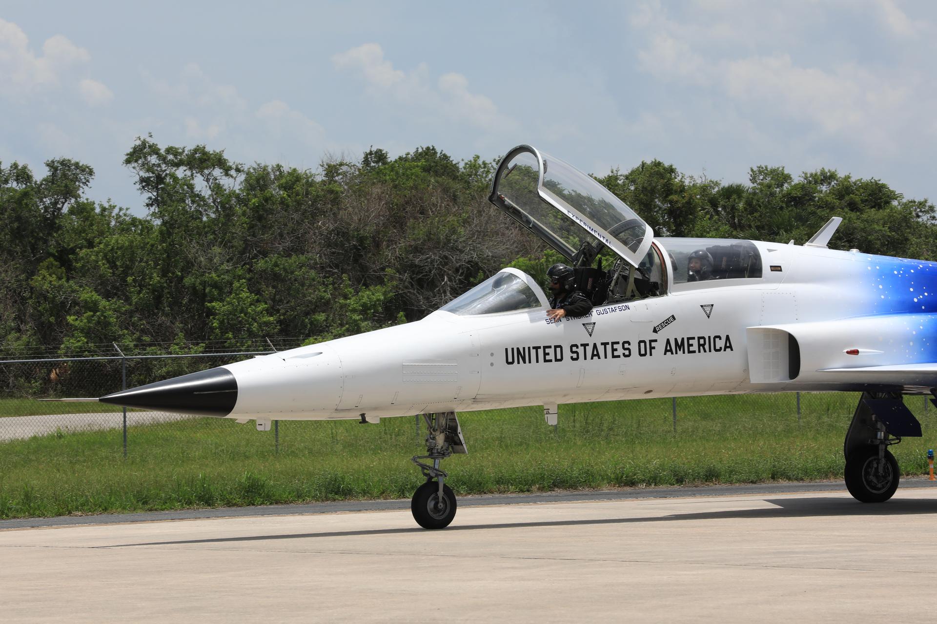 One of NASA Administrator Jared Isaacman’s personal F-5 aircraft taxis on the runway at the Launch and Landing Facility at the agency’s Kennedy Space Center in Florida on Thursday, June 18, 2026, as part of the Administrator’s Flight Experience Award program. Multiple NASA awardees suited up, completed pre-flight briefings, and experienced a unique flight. The ride-along flight experience award program highlights NASA’s commitment to celebrating excellence across the workforce.