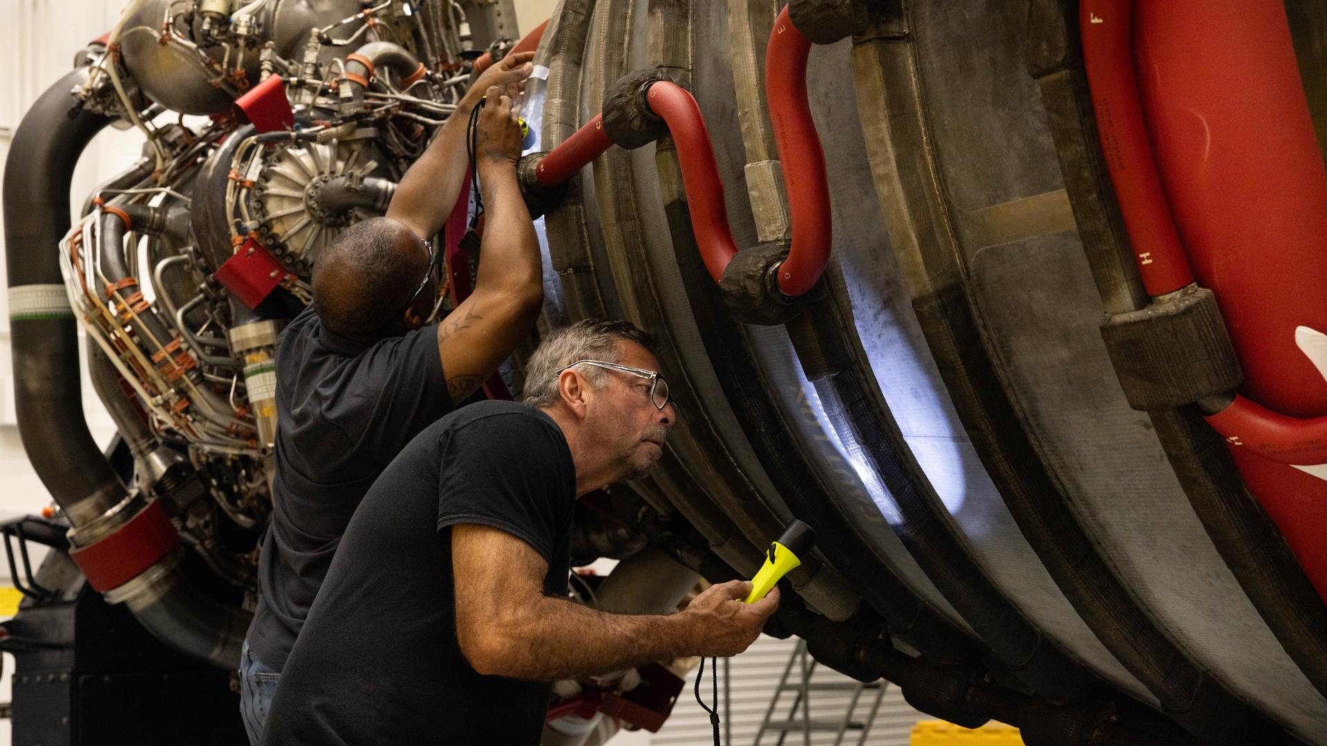 Teams at NASA’s Kennedy Space Center in Florida offload the second of four RS-25 SLS (Space Launch System) rocket engines built by L3 Harris Technologies for the agency's Artemis III mission on Tuesday, June 23, 2026, inside the spaceport’s Vehicle Assembly Building. The SLS rocket will use four RS-25 engines in the core stage to propel the Orion spacecraft into orbit providing over two million pounds of thrust at liftoff. As part of the Golden Age of innovation and exploration, NASA will send Artemis astronauts on increasingly difficult missions to explore more of the Moon for scientific discovery and economic benefits, establish an enduring human presence on the lunar surface, and build on our foundation for the first crewed missions to Mars.