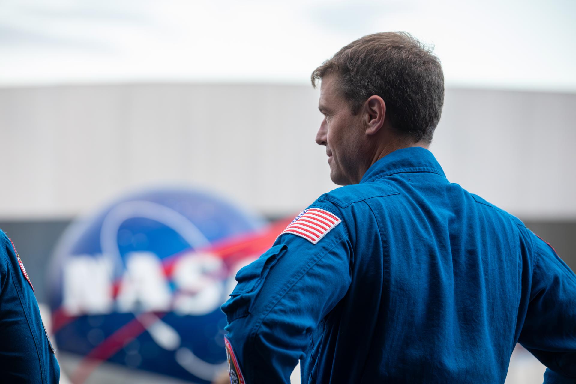 Artemis II NASA astronaut Reid Wiseman speaks to agency employees at the Kennedy Space Center Visitor Complex in Florida on Tuesday, July 7, 2026. The Artemis II crew, NASA astronauts Wiseman, Victor Glover, and Christina Koch, along with CSA (Canadian Space Agency) astronaut Jeremy Hansen, returned to NASA Kennedy for their first official visit since launch of Artemis II on Wednesday, April 1, 2026, to visit with the center’s workforce and tour facilities to view progress on Artemis III prelaunch processing.