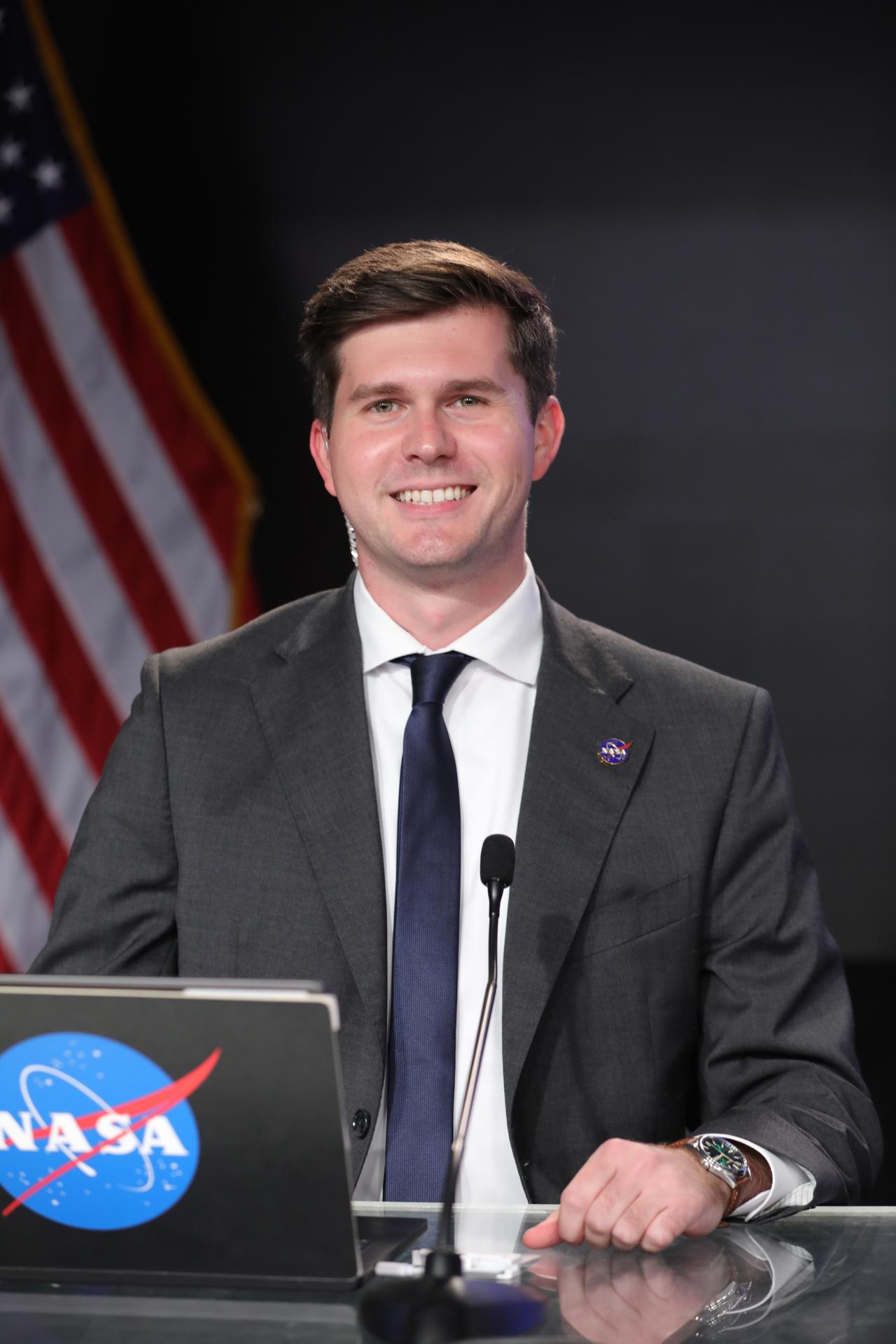 George Alderman, NASA deputy press secretary, hosts a news conference with NASA and Boeing leadership to discuss Starliner’s development and plans for regular crew flights to and from the International Space Station during a news conference Monday, Sept. 28, 2026, inside the John Holliman Auditorium of the NASA News Center at the agency’s Kennedy Space Center in Florida.