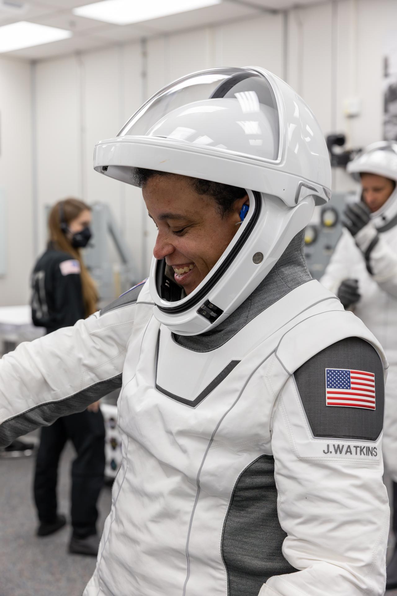 NASA astronaut Jessica Watkins conducts leak checks for her SpaceX spacesuit inside the crew suit-up room in the Neil A. Armstrong Operations and Checkout Building at the agency’s Kennedy Space Center in Florida ahead of launch of NASA’s SpaceX Crew-13 mission to the International Space Station on Thursday, Oct. 1, 2026. Watkins and fellow NASA astronaut Luke Delaney, along with CSA (Canadian Space Agency) astronaut Joshua Kutryk, and Roscosmos cosmonaut Sergey Teteryatnikov are scheduled to lift off aboard SpaceX’s Dragon spacecraft and Falcon 9 rocket no earlier than 11:10 a.m. EDT, from Space Launch Complex 40 at Cape Canaveral Space Force Station in Florida.