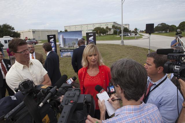 NASA image: KSC Headquarters Building Groundbreaking Ceremony