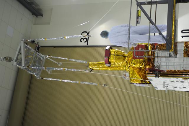 NASA image: SMAP Lift to CR