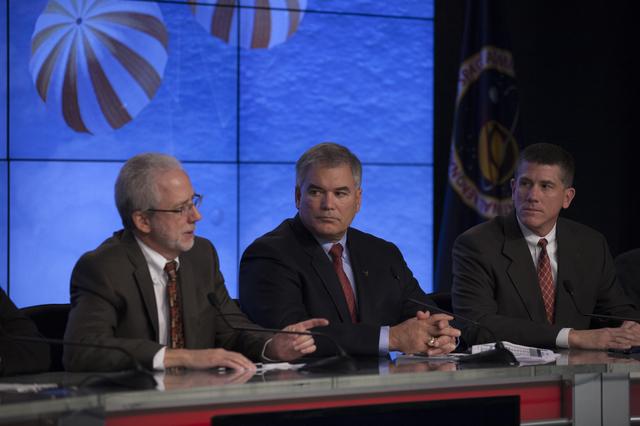 NASA image: Orion Flight Test Preview Briefing