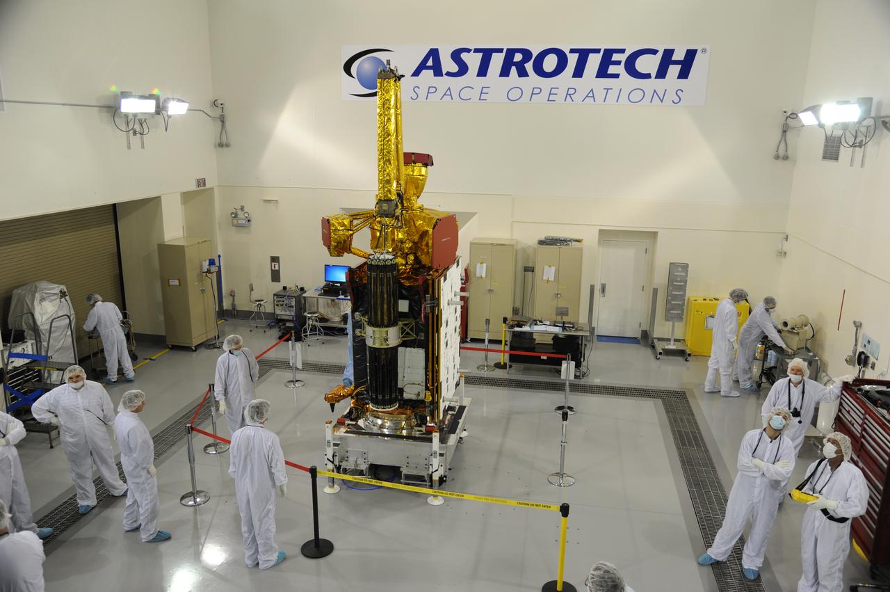 Preparations are underway to weigh NASA's Soil Moisture Active Passive, or SMAP, spacecraft in the clean room of the Astrotech payload processing facility on Vandenberg Air Force Base in California. The weighing of a spacecraft is standard procedure during prelaunch processing. SMAP will launch on a Delta II 7320 configuration vehicle featuring a United Launch Alliance first stage booster powered by an Aerojet Rocketdyne RS-27A main engine and three Alliant Techsystems, or ATK, strap-on solid rocket motors. Once on station in Earth orbit, SMAP will provide global measurements of soil moisture and its freeze/thaw state. NASA's Jet Propulsion Laboratory that built the observatory and its radar instrument also is responsible for SMAP project management and mission operations. Launch from Space Launch Complex 2 is targeted for Jan. 29, 2015.