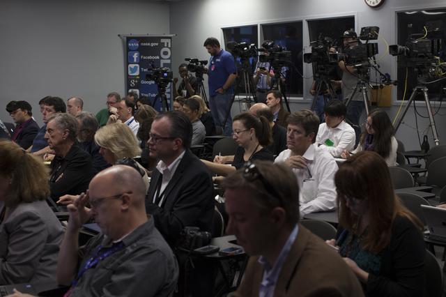NASA image: Orion L-1 Press Conference