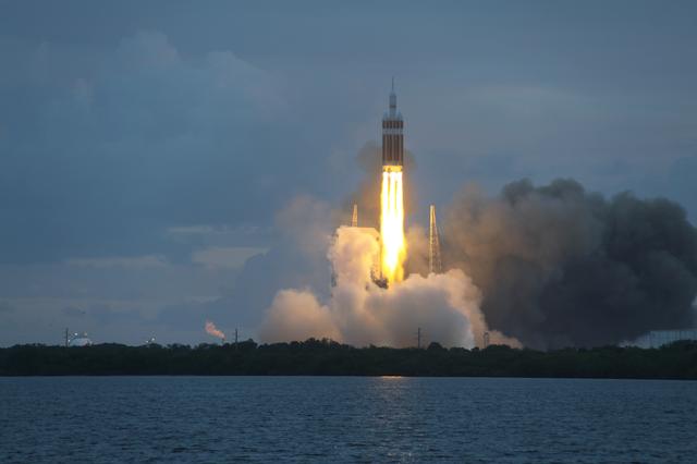 NASA image: Orion EFT-1 Launch from NASA Causeway