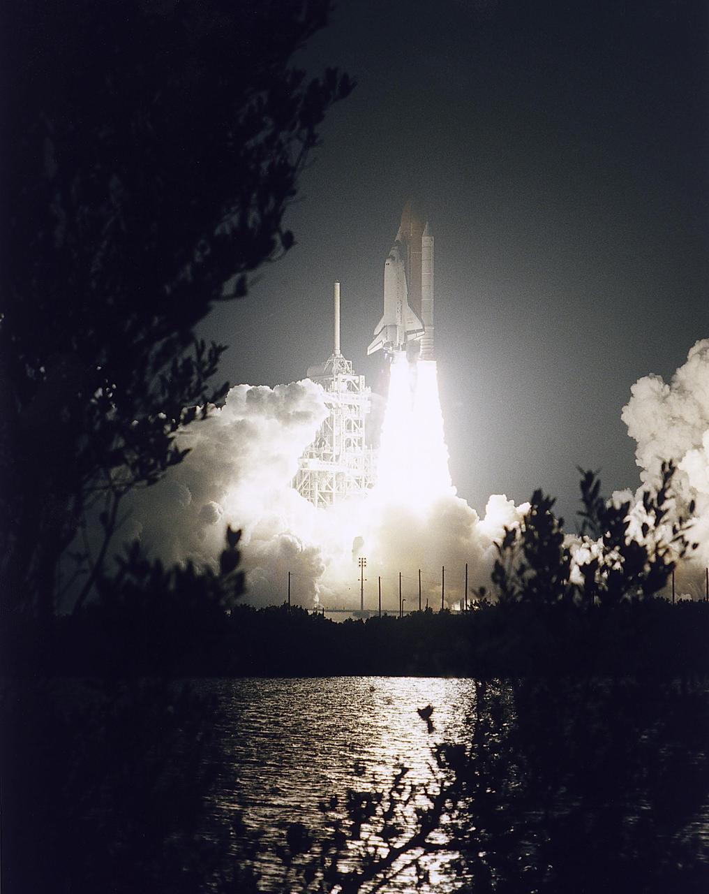 KENNEDY SPACE CENTER, FLA. -- STS-79: Atlantis lifts off from Launch Pad 39A.