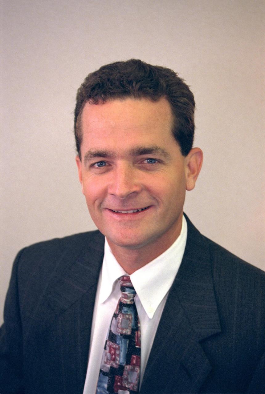 KENNEDY SPACE CENTER, FLA. -- Official portrait of David A. King, director, Shuttle Processing.