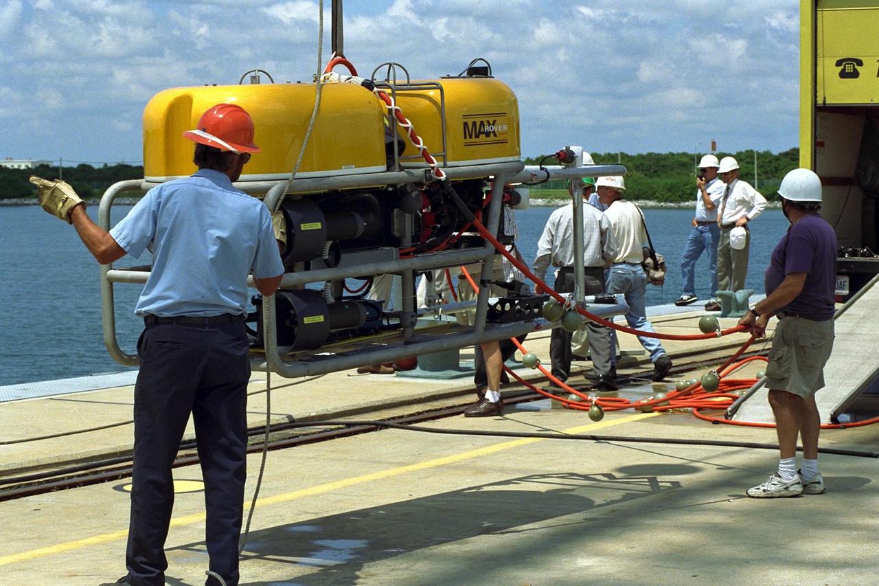 KENNEDY SPACE CENTER, FLA. -- Kennedy Space Center's Advanced Systems Development organization conducts a test of an unmanned robotic submersible to evaluate its ability to assist divers in the task of recovering spent solid rocket boosters (SRBs) in the Atlantic Ocean. NASA and contractor Deep Sea Systems of Falmouth, Mass., demonstrated the Max Rover submersible at Port Canaveral's Trident pier. The fact-finding tests are part of NASA's effort to make SRB recovery operations safer and less strenuous