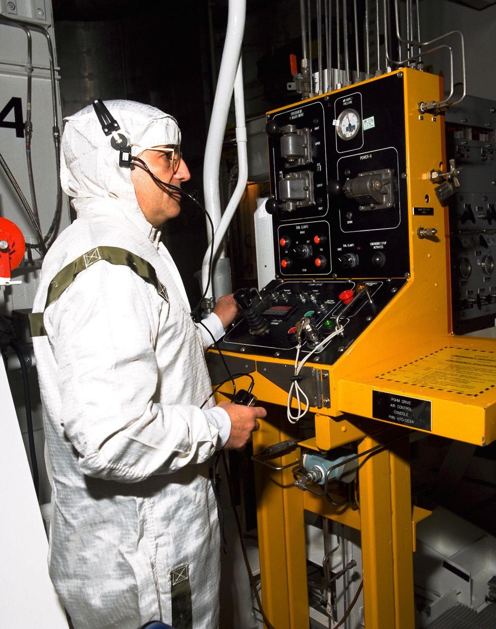 KENNEDY SPACE CENTER, FLA. -- The SPACEHAB payload arrived at Launch Pad 39A this morning and was installed in the Payload Changeout Room. Final preparations for liftoff of the STS-89 mission are under way. Endeavour and its crew of seven are targeted for a Jan. 22 launch. STS-89 will be the eighth Shuttle docking with the Russian Space Station Mir as part of Phase 1 of the International Space Station program. Mission Specialist Andy Thomas, Ph.D., will succeed Mission Specialist David Wolf, M.D., as the last NASA astronaut scheduled for a long-duration stay aboard Mir