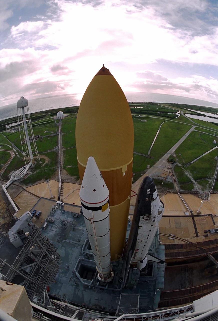 KENNEDY SPACE CENTER, Fla. --  Columbia rolls out