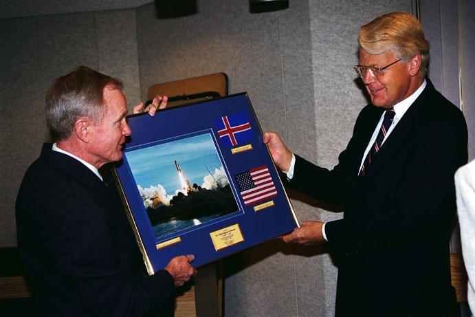 KENNEDY SPACE CENTER, FLA. -- Kennedy Space Center Director Roy Bridges with the president of Iceland.