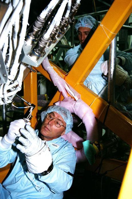 STS-88 First Crew at SSP