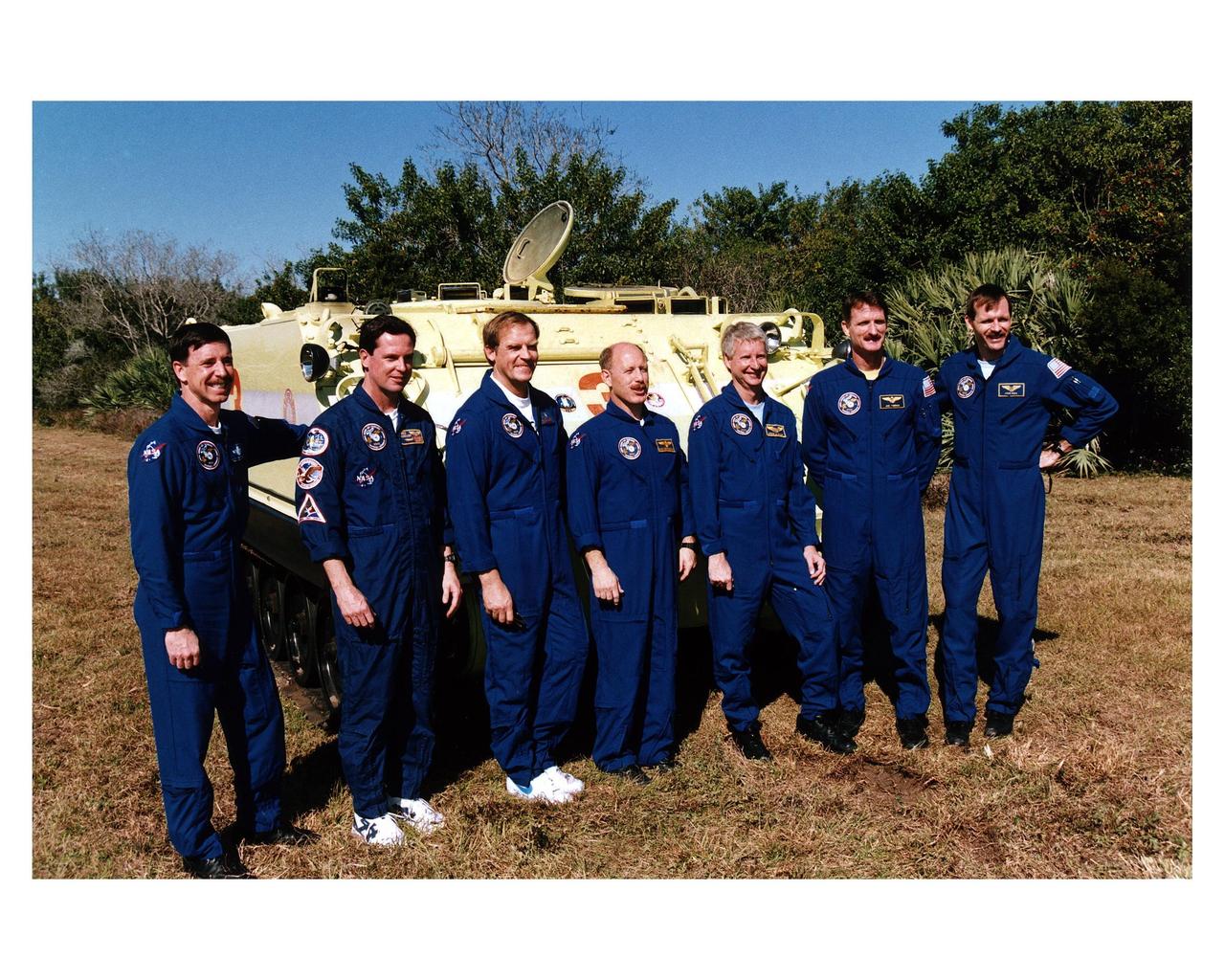 KENNEDY SPACE CENTER, FLA. -- STS-82 Terminal Countdown Demonstration Test (TCDT).   Crew members are Mission Commander Kenneth D. Bowersox, Pilot Scott J. "Doc" Horowitz, Payload Commander Mark C. Lee, and Mission Specialists Steven L. Smith, Gregory J. Harbaugh, Joseph R. "Joe" Tanner and Steven A. Hawley.  