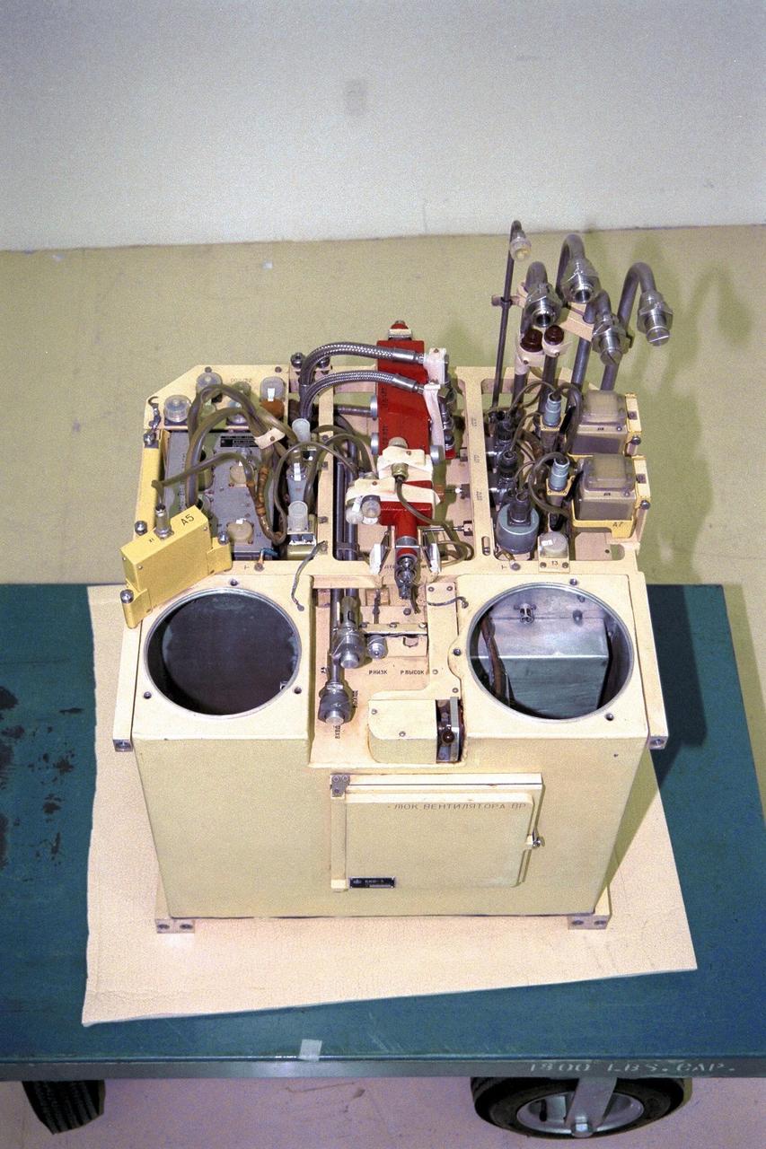 KENNEDY SPACE CENTER, FLA. -- An air conditioning replacement unit to be included among the logistics equipment to be transferred to Mir as part of the STS-89 mission is processed at the SPACEHAB Payload Processing Facility in Cape Canaveral. STS-89 will be the eighth docking of the Space Shuttle with the Russian Space Station Mir. Endeavour will be carrying the SPACEHAB module in the payload bay of the orbiter. The double module configuration will house experiments to be performed by Endeavour's crew along with logistics equipment to be transferred to Mir