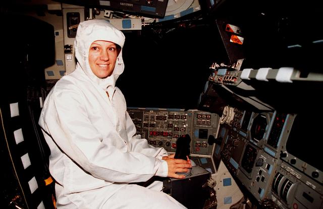 NASA image: KSC-98pc1689