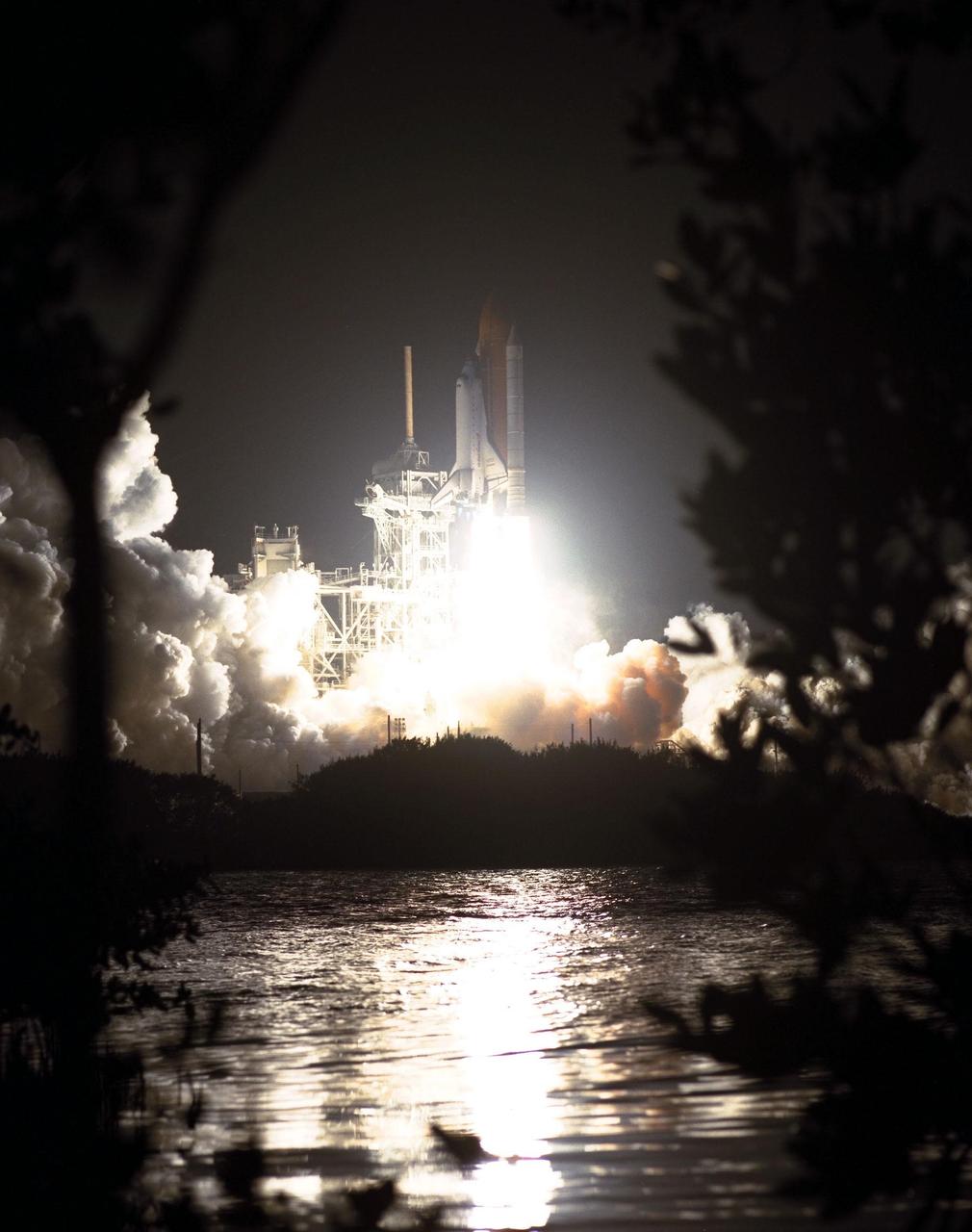 The Space Shuttle Endeavour cuts a bright swath through the dark sky as it blazes a trail toward the Russian Space Station Mir. Endeavour lifted off successfully at its scheduled time of 9:48:15 p.m. EST on Jan. 22 from Pad 39A. STS-89 is the eighth docking with the Russian Space Station Mir, the first Mir docking for Endeavour (all previous dockings were made by Atlantis), and the first launch of 1998. After docking with Mir, Mission Specialist Andrew Thomas, Ph.D., will transfer to the space station, succeeding David Wolf, M.D., who will return to Earth aboard Endeavour. Dr. Thomas will live and work on Mir until June