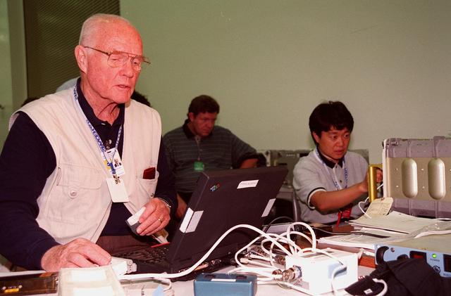 NASA image: KSC-98pc952