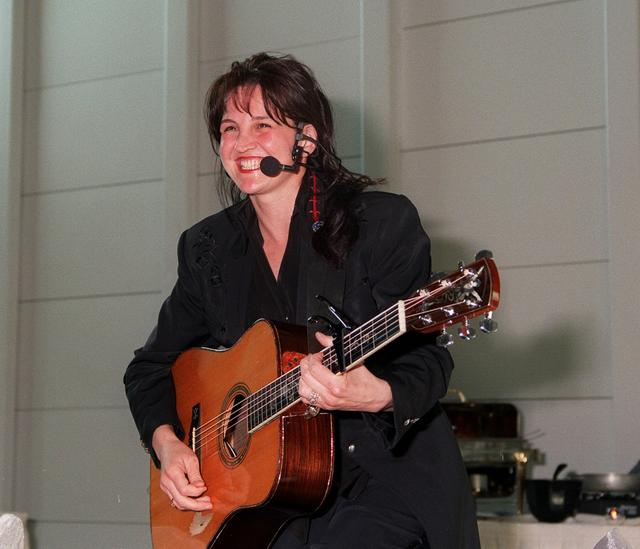 NASA image: KSC-99pp0904