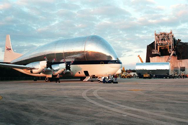 NASA image: KSC-99pp1355