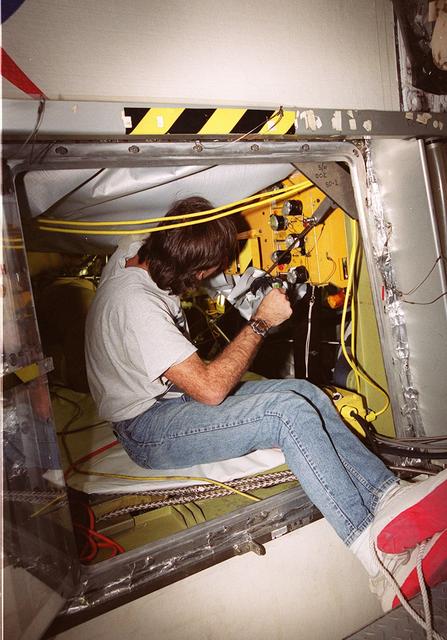 NASA image: KSC-99pp1393