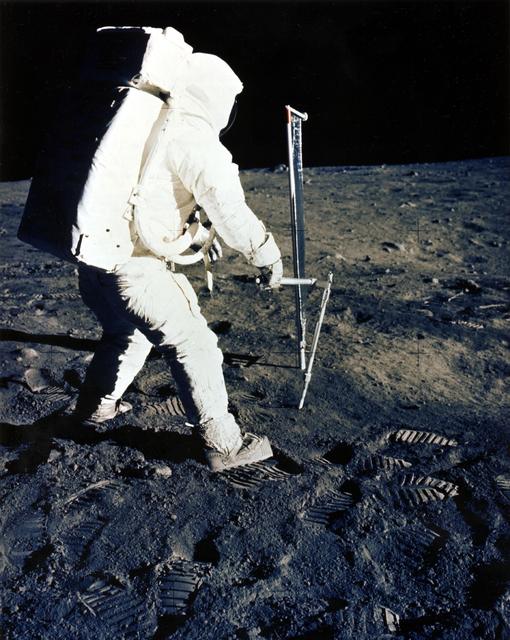 NASA image: KSC-as11-40-5964