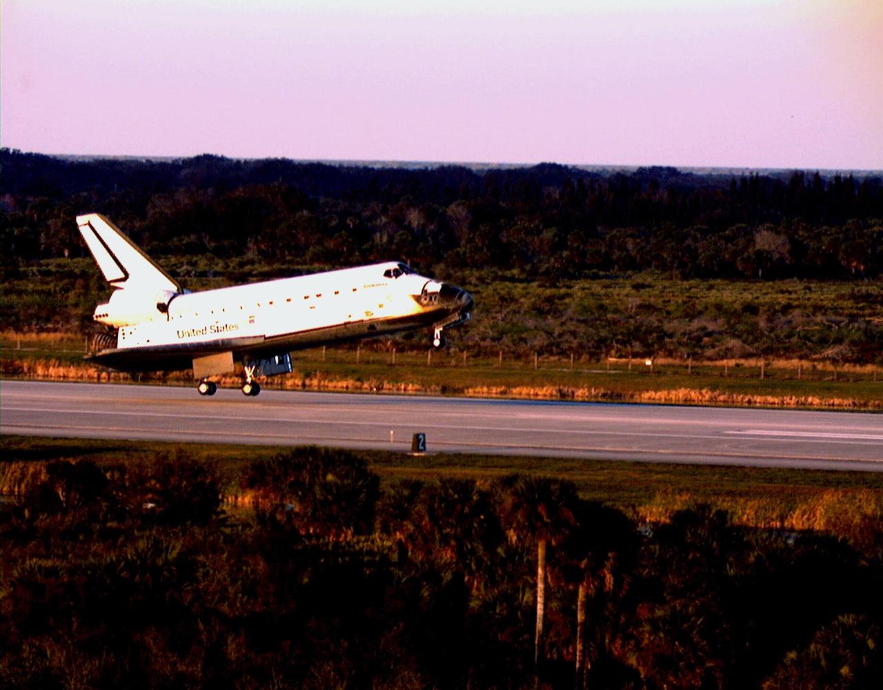 The Space Shuttle orbiter Endeavour touches down on Runway 15 of the KSC Shuttle Landing Facility (SLF) to complete the nearly nine-day STS-89 mission. Main gear touchdown was at 5:35:09 p.m. EST on Jan. 31, 1998. The wheels stopped at 5:36:19 EST, completing a total mission time of eight days, 19 hours, 48 minutes and four seconds. The 89th Space Shuttle mission was the 42nd (and 13th consecutive) landing of the orbiter at KSC, and STS-89 was the eighth of nine planned dockings of the Space Shuttle with the Russian Space Station Mir. STS-89 Mission Specialist Andrew Thomas, Ph.D., succeeded NASA astronaut and Mir 24 crew member David Wolf, M.D., who was on the Russian space station since late September 1997. Dr. Wolf returned to Earth on Endeavour with the remainder of the STS-89 crew, including Commander Terrence Wilcutt; Pilot Joe Edwards Jr.; and Mission Specialists James Reilly, Ph.D.; Michael Anderson; Bonnie Dunbar, Ph.D.; and Salizhan Sharipov with the Russian Space Agency. Dr. Thomas is scheduled to remain on Mir until the STS-91 Shuttle mission returns in June 1998. In addition to the docking and crew exchange, STS-89 included the transfer of science, logistical equipment and supplies between the two orbiting spacecrafts