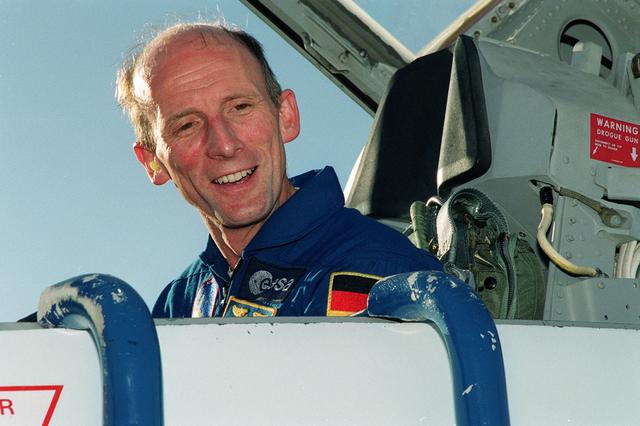 NASA image: KSC00pp0003