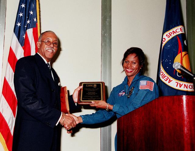 NASA image: KSC00pp0241