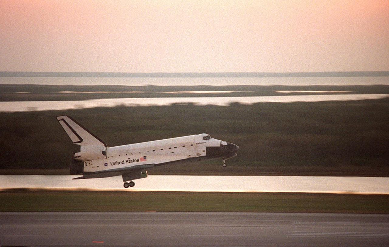 KENNEDY SPACE CENTER, FLA. -- Space Shuttle Endeavour prepares to land on KSC's Shuttle Landing Facility Runway 33 to complete the 11-day, 5-hour, 38-minute-long STS-99 mission. Main gear touchdown was at 6:22:23 p.m. EST Feb. 22 , landing on orbit 181 of the mission. Nose gear touchdown was at 6:22:35 p.m.. EST, and wheel stop at 6:23:25 p.m. EST. At the controls are Commander Kevin Kregel and Pilot Dominic Gorie. Also onboard the orbiter are Mission Specialists Janet Kavandi, Janice Voss, Mamoru Mohri of Japan and Gerhard Thiele of Germany. Mohri is with the National Space Development Agency (NASDA) and Thiele is with the European Space Agency. The crew are returning from the Shuttle Radar Topography Mission, after mapping more than 47 million square miles of the Earth. This was the 97th flight in the Space Shuttle program and the 14th for Endeavour, also marking the 50th landing at KSC, the 21st consecutive landing at KSC, and the 28th in the last 29 Shuttle flights