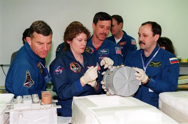 NASA image: KSC00pp0277