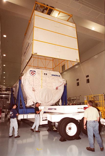 NASA image: KSC00pp0352