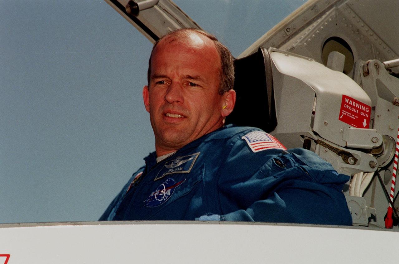STS-101 Mission Specialist Jeffrey Williams arrives at KSC's Shuttle Landing Facility aboard a T-38 jet aircraft flown by STS-101 Pilot Scott Horowitz. They and the rest of the crew are at KSC to take part in Terminal Countdown Demonstration Test (TCDT) activities that include emergency egress training and a dress rehearsal for launch. The other crew members are Commander James Halsell and Mission Specialists Mary Ellen Weber, James Voss, Susan Helms and Yury Usachev. During their mission to the International Space Station, the STS-101 crew will be delivering logistics and supplies, plus preparing the Station for the arrival of the Zvezda Service Module, expected to be launched by Russia in July 2000. Also, the crew will conduct one space walk to perform maintenance on the Space Station. This will be the third assembly flight for the Space Station. STS-101 is scheduled to launch April 24 at 4:15 p.m. from Launch Pad 39A