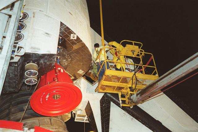 NASA image: KSC00pp0499