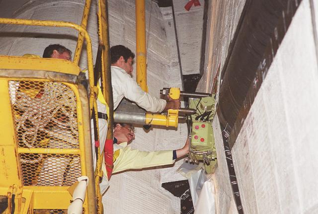 NASA image: KSC00pp0500