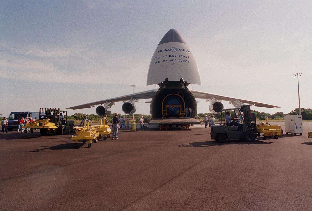 A Russian cargo plane, the Antenov 124, arrives at Cape Canaveral Air Force skid strip to deliver the Atlas IIA/Centaur rocket scheduled to launch the latest Tracking and Data Relay Satellite (TDRS) June 29 from Cape Canaveral Air Force Station. Visible is the Centaur upper stage, manufactured and operated by Lockheed Martin. The Centaur vehicle is 3.05 m (10 ft) in diameter and 10.0 m (33-ft) long. It uses liquid hydrogen (LH2) and liquid oxygen (LO2) propellants