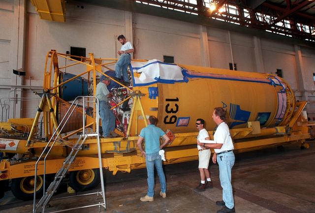 NASA image: KSC00pp0665