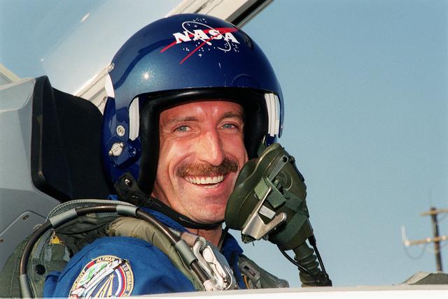 NASA image: KSC00pp1131