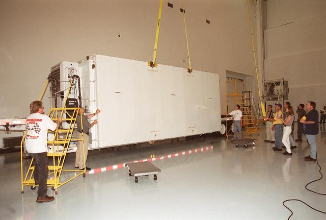 NASA image: KSC00pp1228