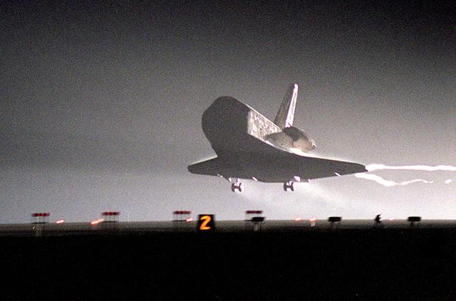 NASA image: KSC00pp1393