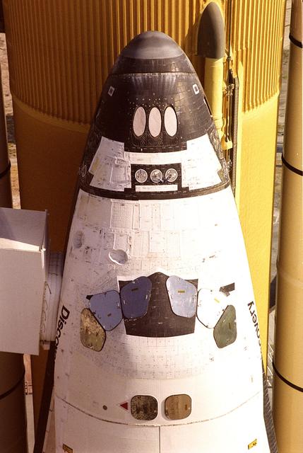 NASA image: KSC00pp1418