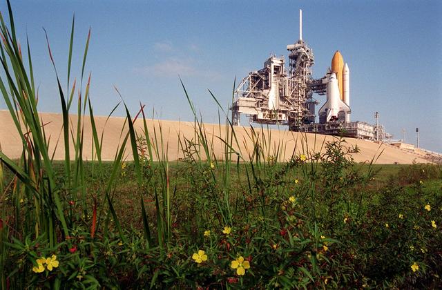 NASA image: KSC00pp1419